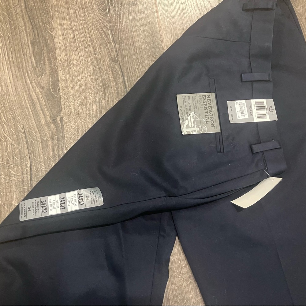 NWT Navy blue dockers slacks w34 l32 tags on brand new